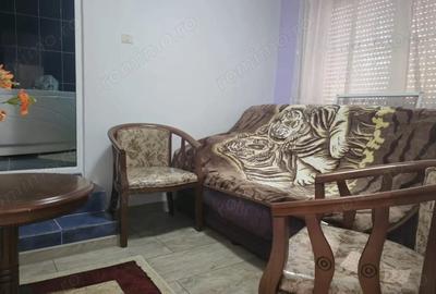 Casă cu 3 camere cu Teren 145 Mp în Central - 1