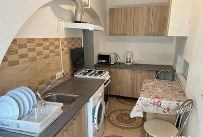 Garsonieră decomandată în Central - 1
