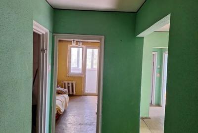 Apartament cu 3 camere decomandat în Sânmartin - 4