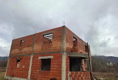 Casă în Firești - 2