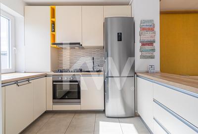 Apartament cu 2 camere semidecomandat, mobilat în Tractorul - 16