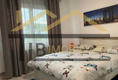 Apartament de 2 camere, decomandat, 57mp, parcare, Zona Corina - 2