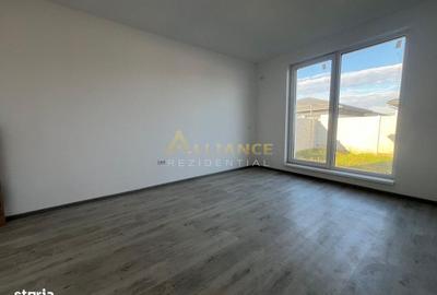 Casă cu 3 camere cu Teren 376 Mp în Berceni - 1