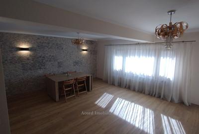 Casă individuală cu 5 camere cu Canalizare în Valu lui Traian - 2