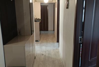 Apartament 3 camere decomandat - Poarta 6 - 120.000 euro  (Cod E5) - 4