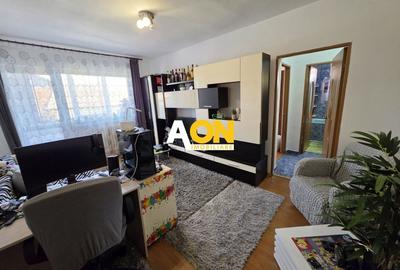 Apartament cu 2 camere semidecomandat, mobilat în Cetate