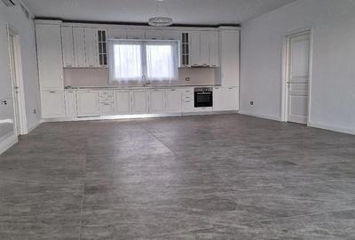 Casă cu 5 camere cu Teren 586 Mp în Horia - 5