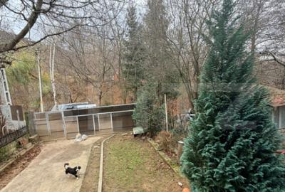 Casă cu 5 camere cu Canalizare în Central - 2