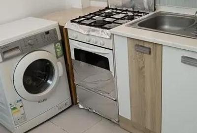 Garsonieră decomandată în Tomis Mall