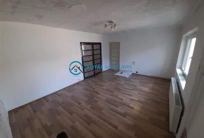 Apartament cu 2 camere decomandat în Ultracentral