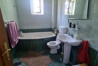 Casa, zona Tractorul - 9