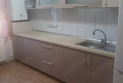 Apartament decomandat, zona Strand, 4 camere, etaj 2 - 2