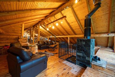 Proprietate Spectaculoasa - Sanctuar de liniste - Teren 4.7Ha - 1.000 MP Utili - 10