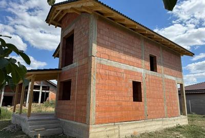 Casă individuală cu 4 camere cu Canalizare în Moșnița Nouă - 7