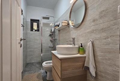 Casă cu 4 camere cu Teren 213 Mp în Central - 3