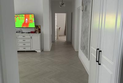Casă cu 4 camere în Sântandrei - 1
