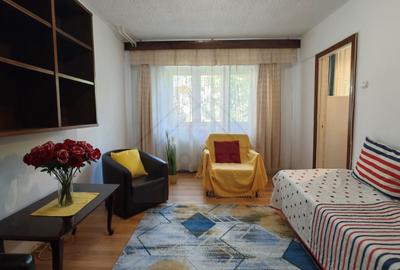 Garsonieră decomandată, mobilată în Lipovei