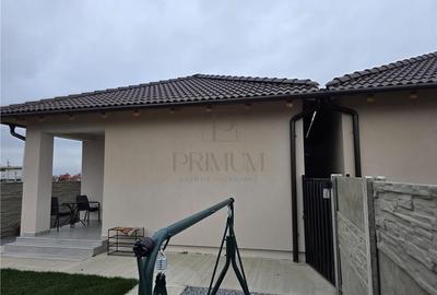 Duplex separat prin baie -  complet mobilata - toate utilitatile. - 3