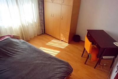 Apartament semidecomandat în Astra