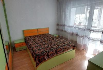 Apartament cu 2 camere decomandat în Casa de Cultură