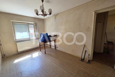 Apartament cu 3 camere semidecomandat în Făgăraș - 2