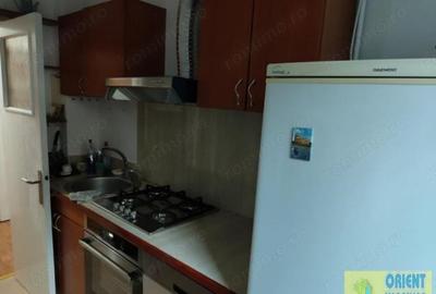 Tomis 1, Scoala 30, apartament 2 camere, gaze, mobilat - 2