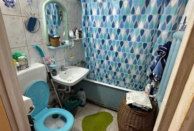 Vand 2 apartamente situate în aceiași scară de bloc. - 12
