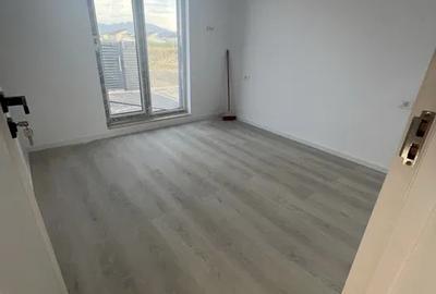 Casă individuală cu 4 camere cu Canalizare în Sânpetru - 10