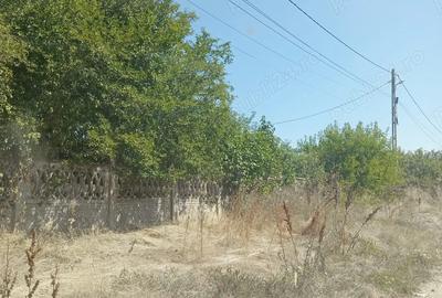 Teren 1200 mp cu casa 80 mp Rasmiresti TR - 7