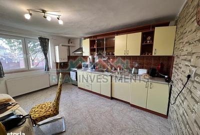 Casă cu 4 camere cu Teren 400 Mp în Central - 8