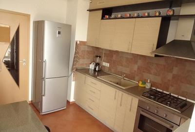 Apartament cu 2 camere decomandat în Sud - 1