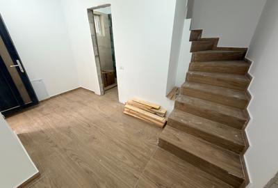 Casă cu 4 camere cu Canalizare în Sud - 16