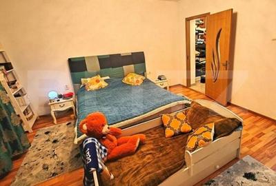 Casă cu 3 camere cu Teren 354 Mp în Central - 2