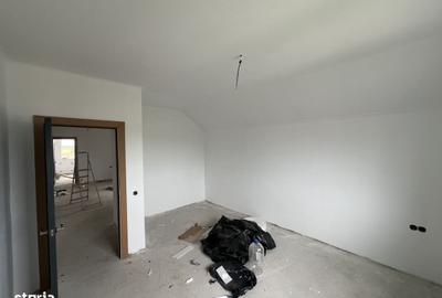 Casă cu 4 camere în Ambud - 11