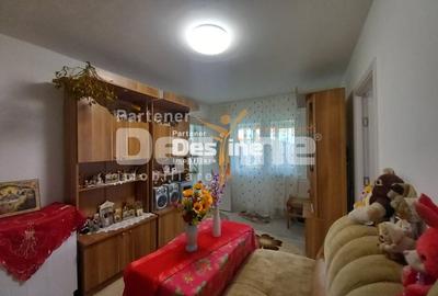 Apartament cu 2 camere nedecomandat, mobilat în Roman - 1