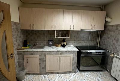 Apartament cu 3 camere decomandat în Rahova - 7