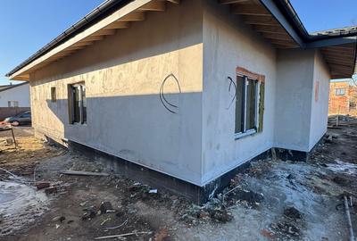 Casă individuală cu 4 camere cu Canalizare în Brănești - 3