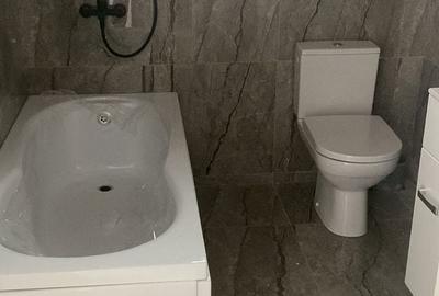 Casă cu 4 camere cu Teren 340 Mp în Malu Mare - 10