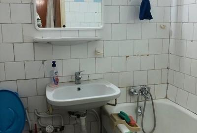 Proprietar, inchiriez apartament 3 camere, Sector 4, Berceni, Piata Straduintei - 8