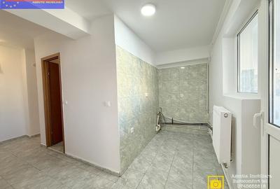 2 camere in Micro 21 constructie b.c.a. din 2008 - 3