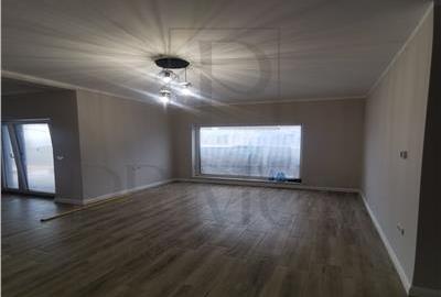 Duplex pe parter - 3 dormitoare - finalizat - toate utilitatile - suprafete mari Duplex pe parter - 3 dormitoare - finalizat - toate utilitatile - suprafete mari - 4