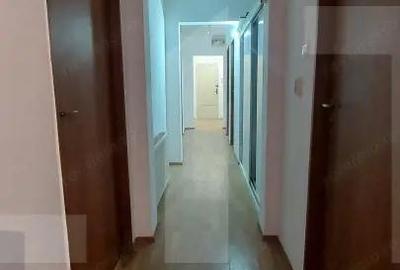 Apartament cu 3 camere decomandat în Central - 8