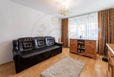 Apartament 3 camere - Topoloveni, Central - 1