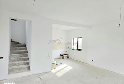 Casă cu 5 camere cu Teren 325 Mp în Central - 13