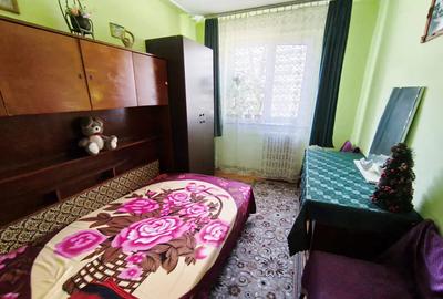 Apartament cu 3 camere semidecomandat în Zimbru - 2