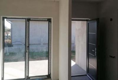 Casă cu 2 camere cu Teren 456 Mp în Dej