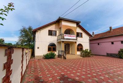 Vila /Pensiune 6 camere in Cristur, jud Hunedoara - 11