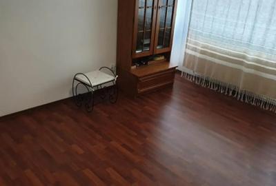 Apartament cu 4 camere decomandat în Călărași - 10