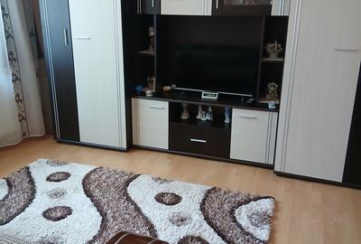 Apartament cu 2 camere decomandat în Central - 1