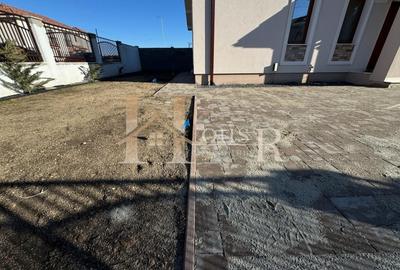 Duplex cu 5 camere cu Canalizare în Dumbrăvița - 25